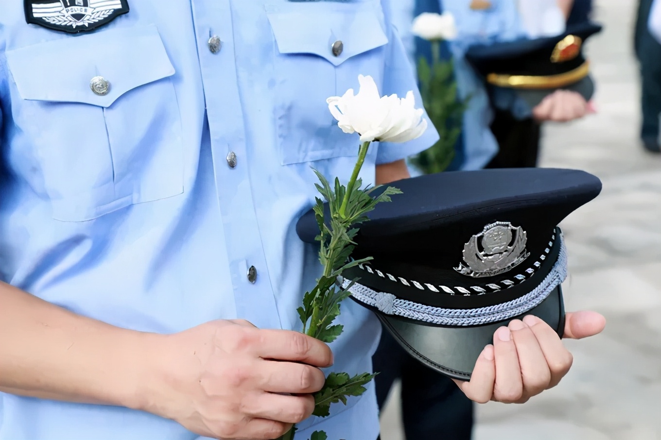 百姓的“宾哥”——追记因公牺牲的*白县博**公安局民警宾业福