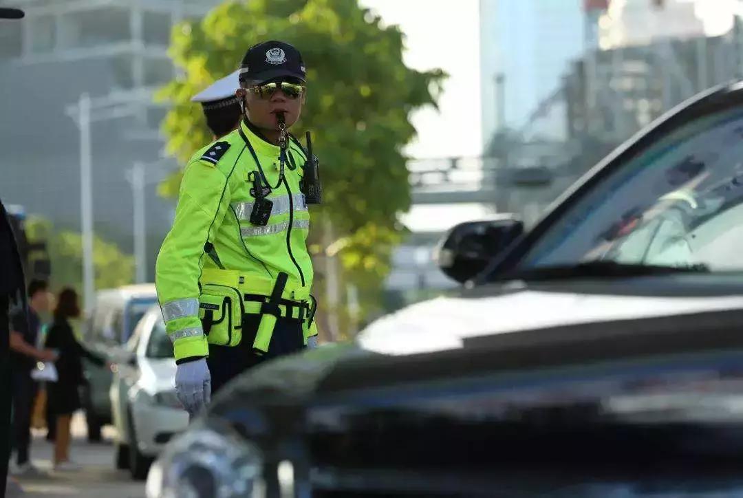 明天!足协杯龙岗开赛!这些路段将实施管控,绿色出行看球去~