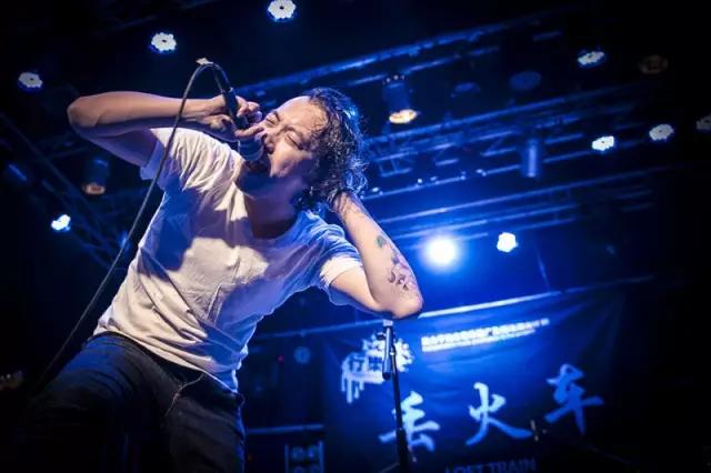 每当丢火车的音乐响起，我都会从浮躁中醒来。