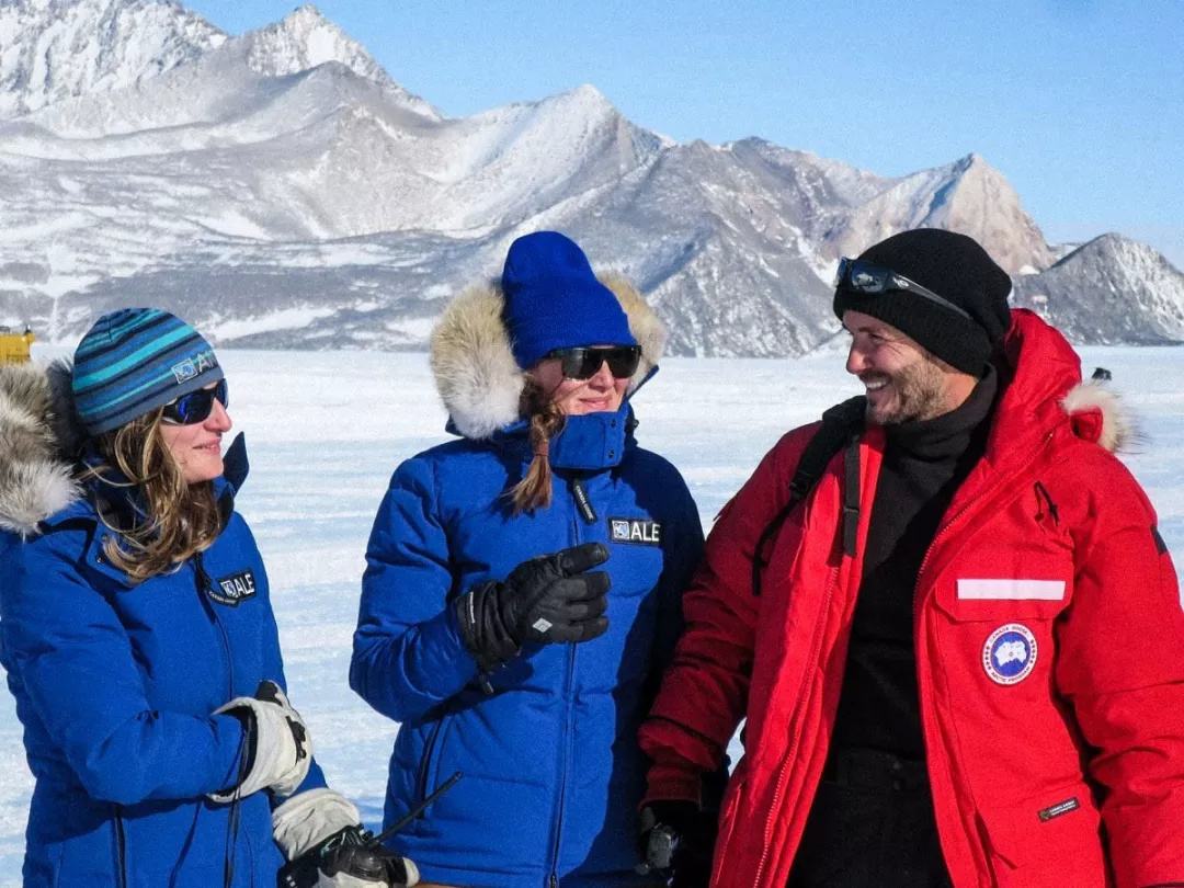 世界羽绒服十大名牌,凯乐石品牌