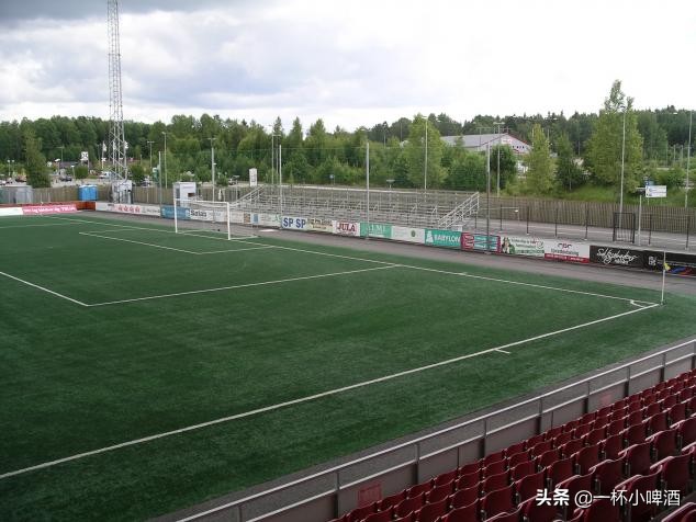 欧洲联赛小型球场有哪些,欧洲五大联赛顶级球场