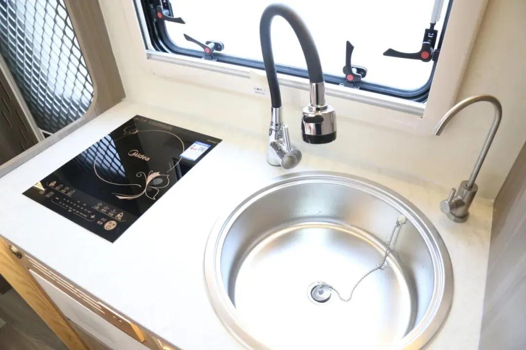 新飞h300轻卡平头房车二手价格,新飞h300房车