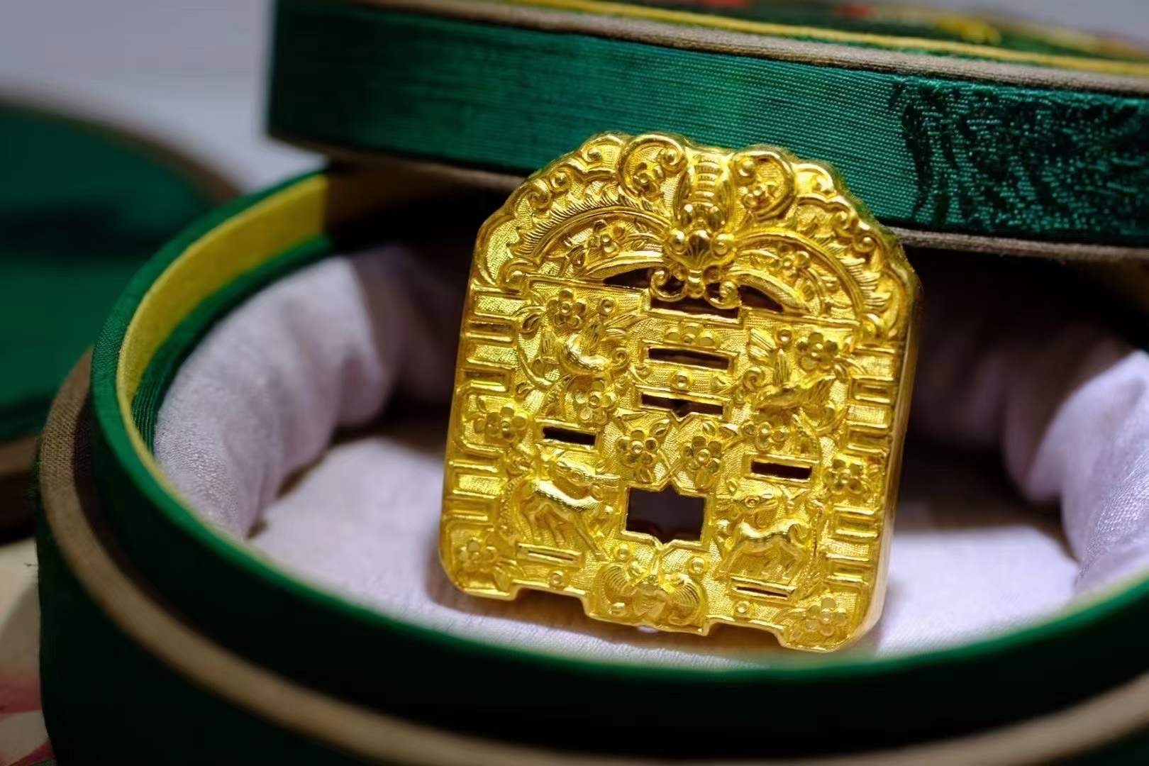 复古黄金长命锁,明清首饰锁代表了高级工匠的美