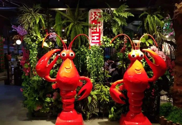 南宁美食推荐必吃龙虾,南宁最好吃的五香龙虾