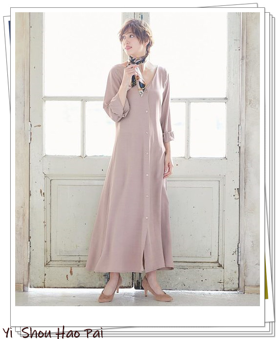 时尚又好看的春季穿搭连衣裙,早春复古气质碎花连衣裙穿搭分享