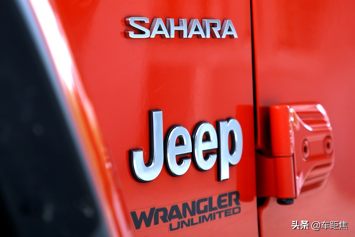 感受牧马人第一视角,牧马人沉浸式体验白色内饰