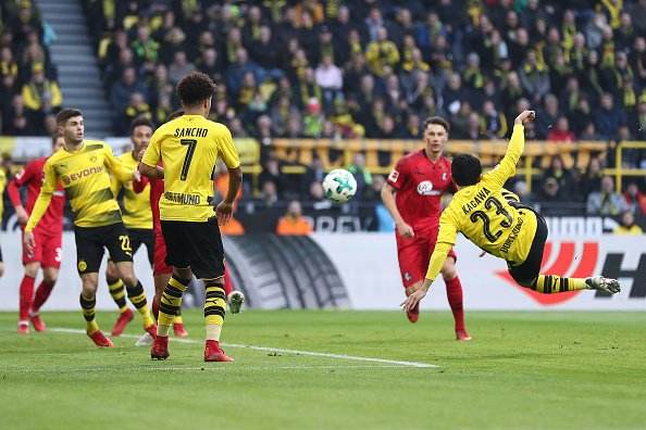 终于知道男孩子为啥喜欢踢足球,为什么说踢足球的才是真男人