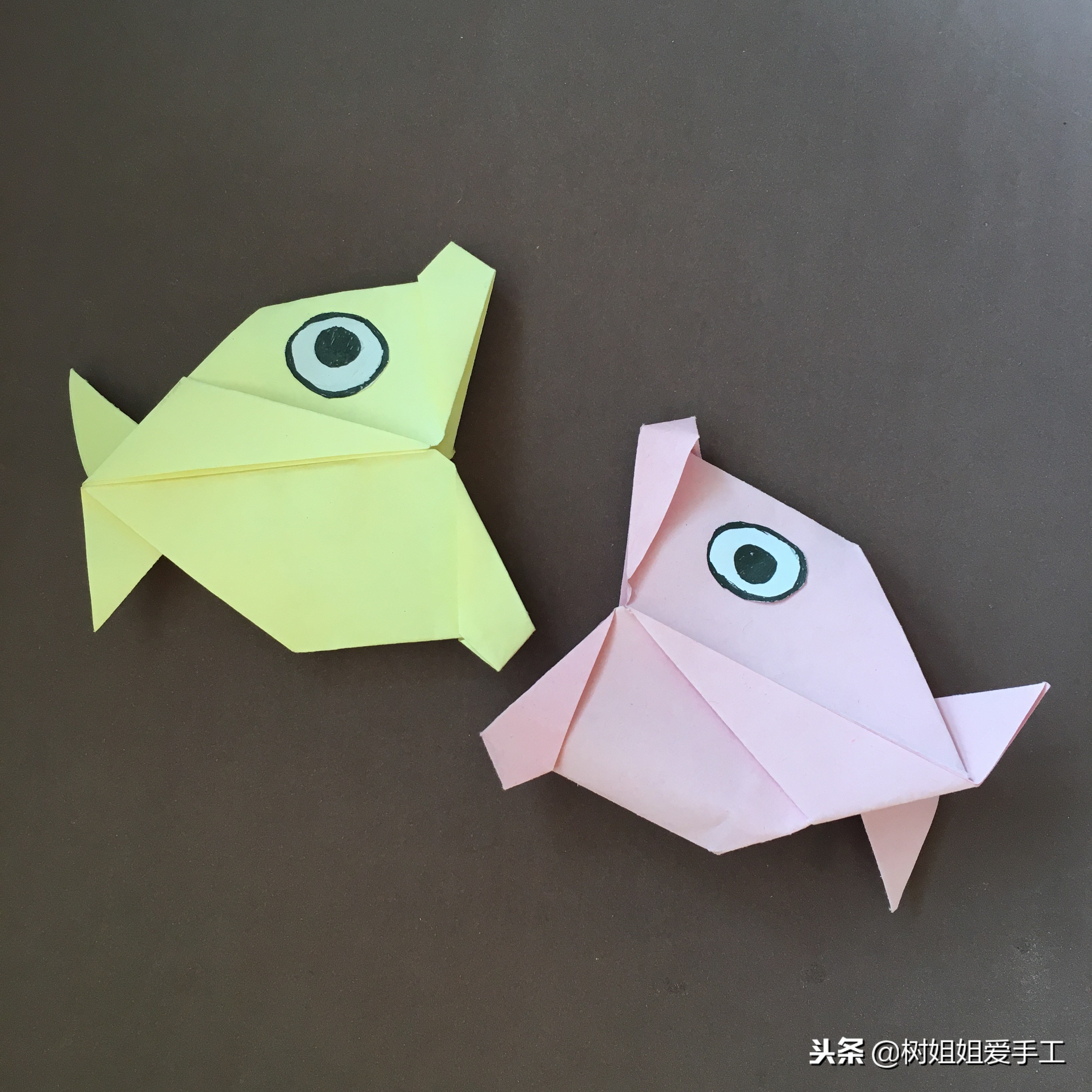 纸折的魔鬼鱼怎么折,1张纸折大嘴鱼教程慢动作简单