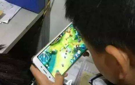 教师能没收学生手机吗,老师没收学生手机怎样妥善处理