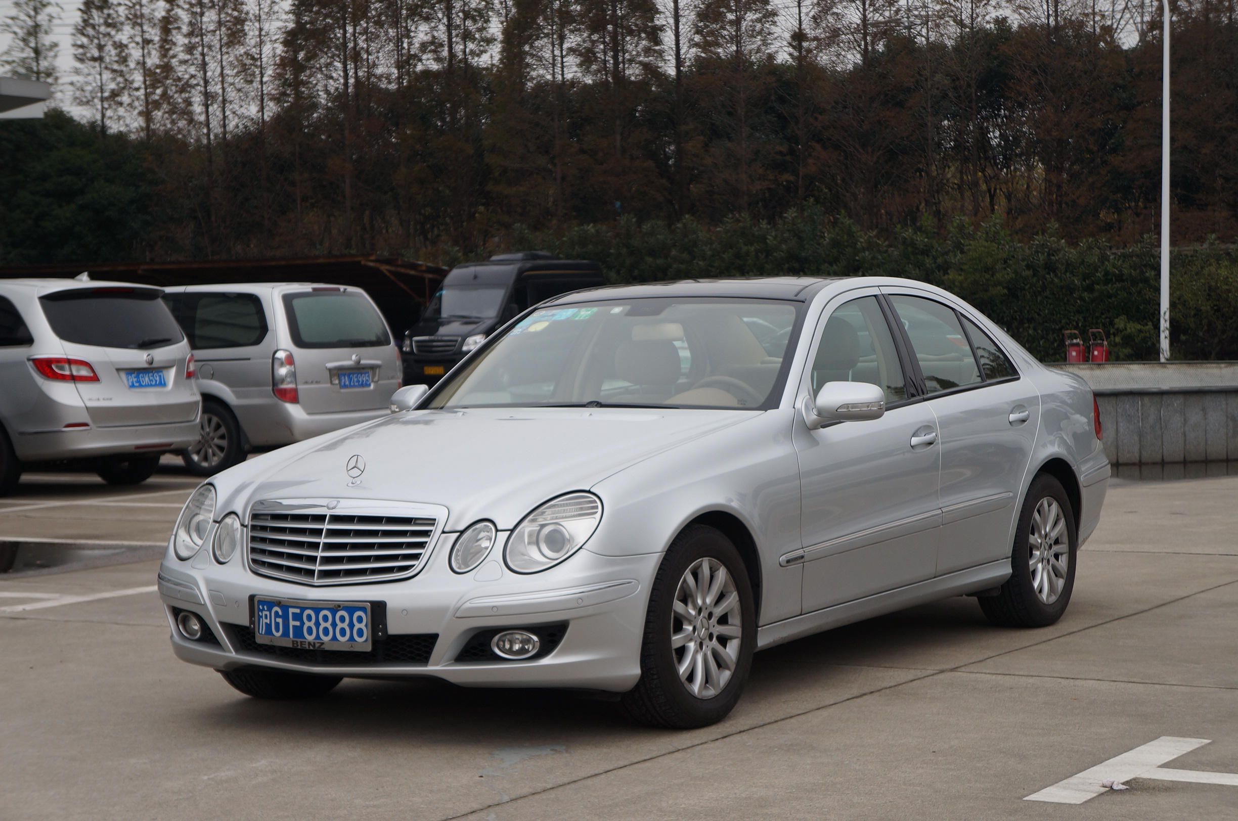 四眼老款奔驰e280,四眼奔驰e280值得入手吗