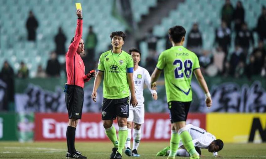 全北禁区内手球,全北对国安