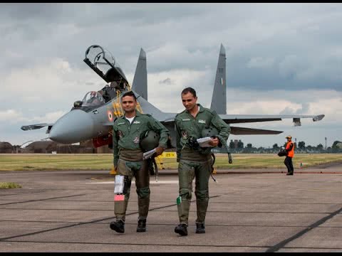 印度击败巴基斯坦的战机,印度预定大批战机挑战巴铁