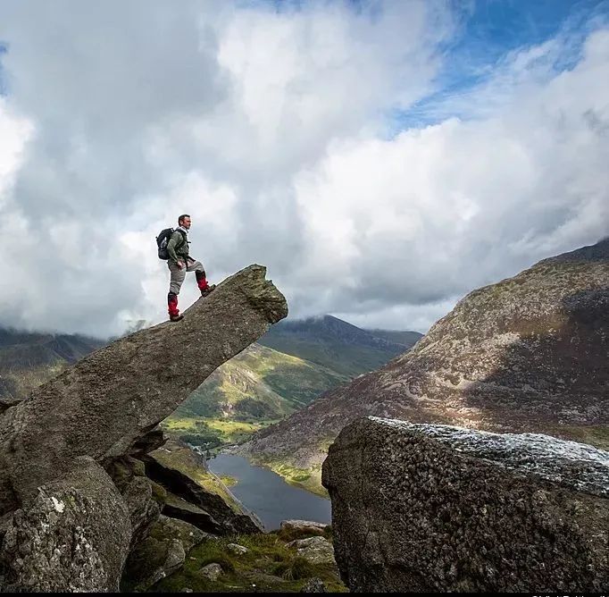 又a又飒的品牌,又a又飒的歌曲英文