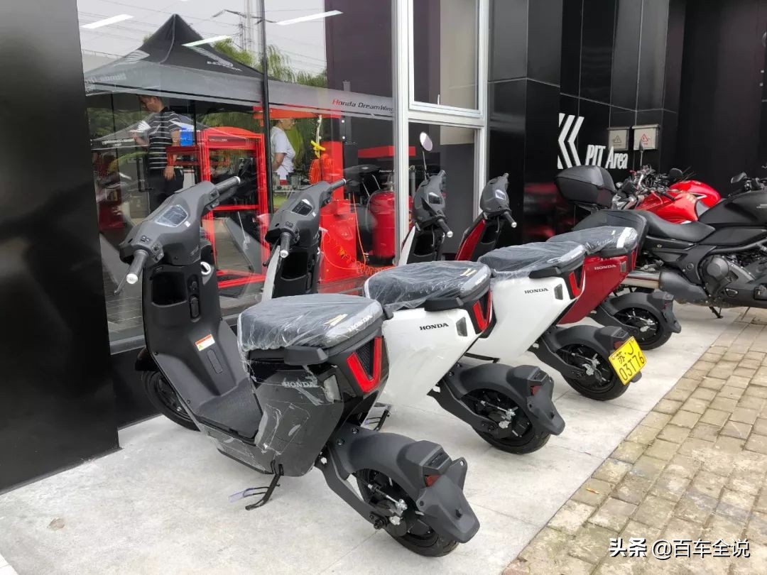 每个男孩都有一个女孩梦,每个男孩都有一个单车梦