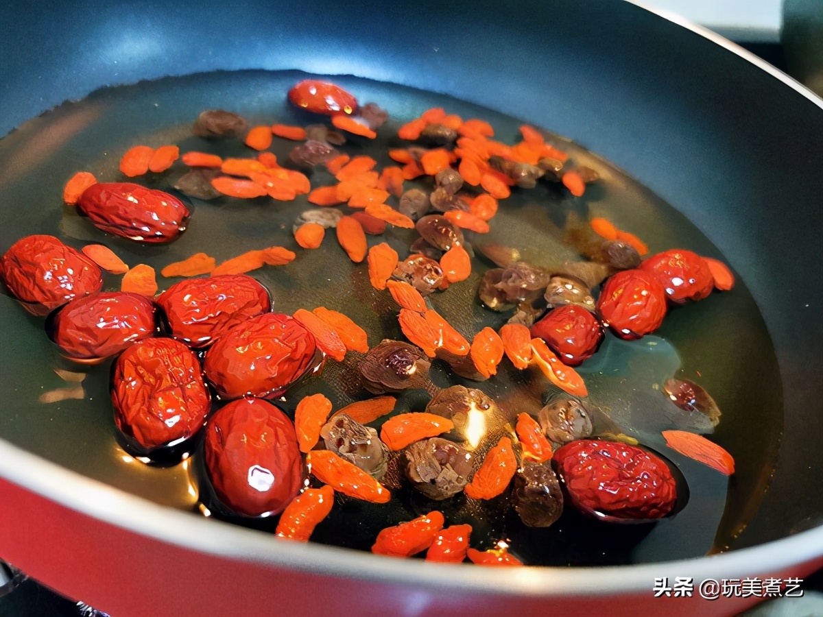 汤圆的神仙吃法软软糯糯几分钟,紫薯米糊山药汤圆辅食