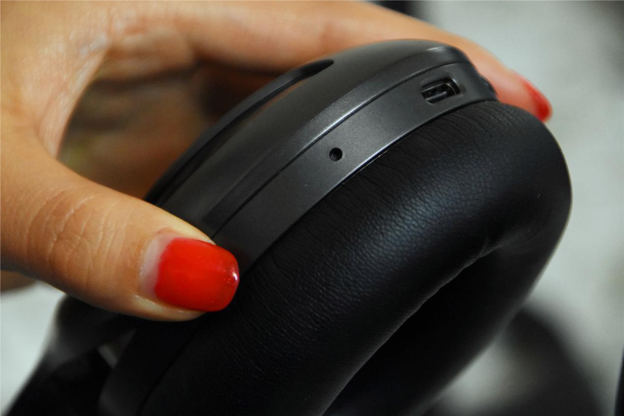 零底噪+定制听力曲线，小米有品上线BowayMu6智能降噪耳机