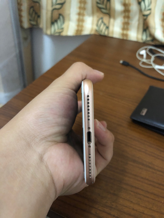 3000元入手的64G港版IPhone8P，到底值不值？用了3天后有点迷茫了