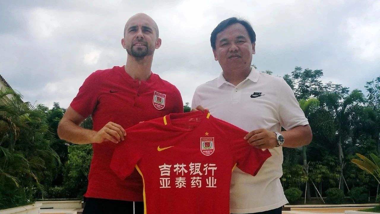 中超卖外援转会费分成,中超球队签下廉价外援协议