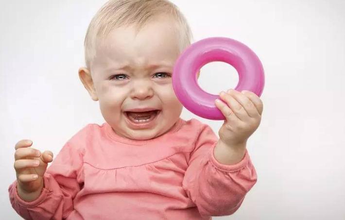 宝宝尖叫日常,宝宝怎么度过尖叫期