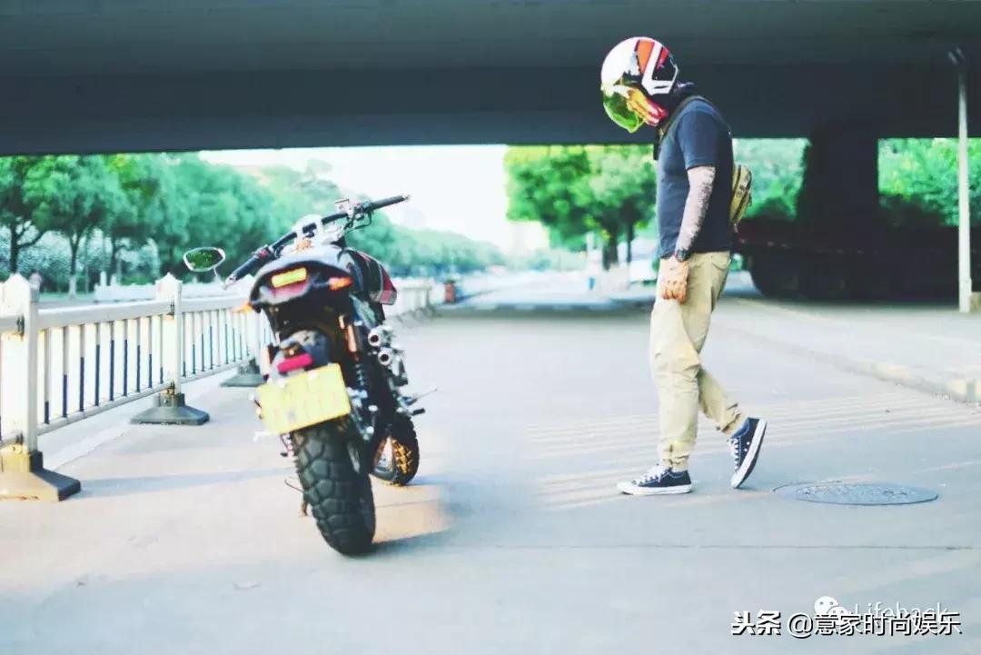 现在的男士衣服多少钱,男人穿多少钱的衣服