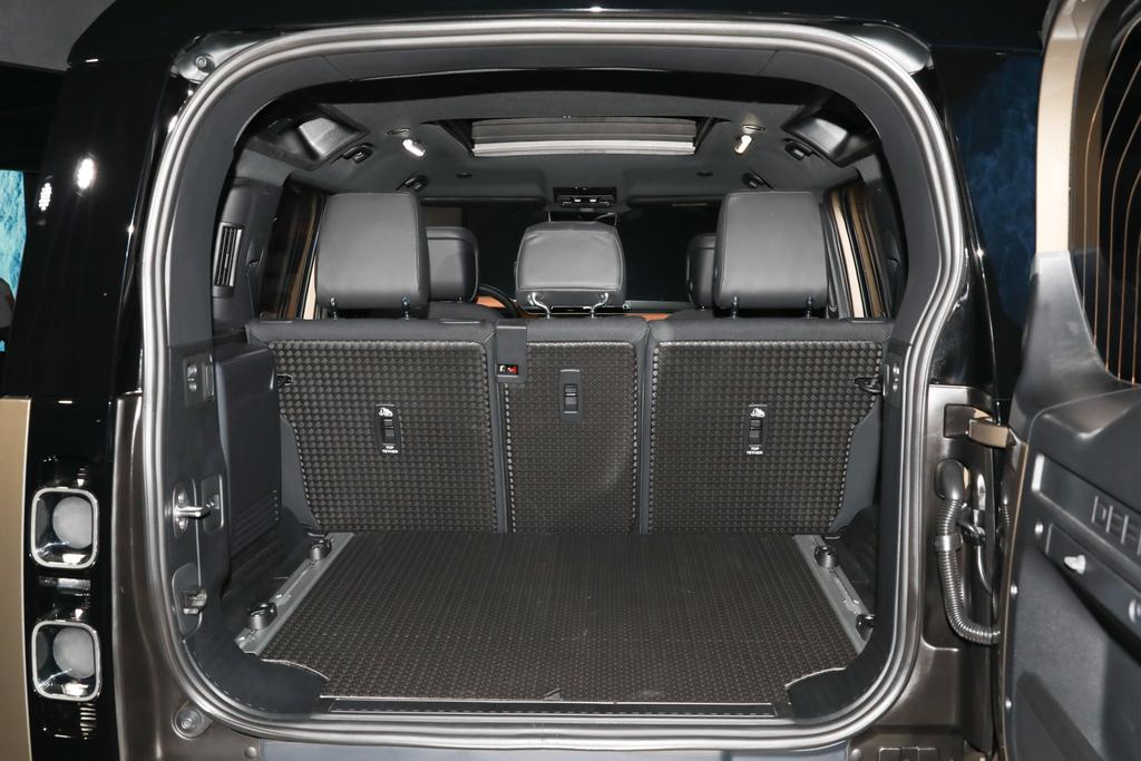 路虎卫士测评汽车之家,老款路虎卫士越野视频