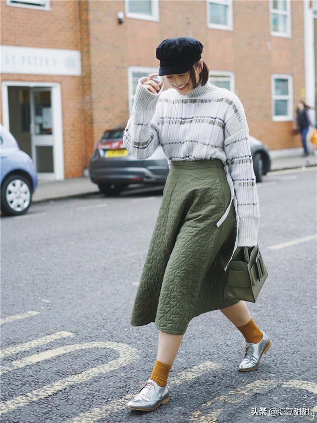 格纹元素怎么穿才更时髦,格纹经久不衰的经典潮流穿搭