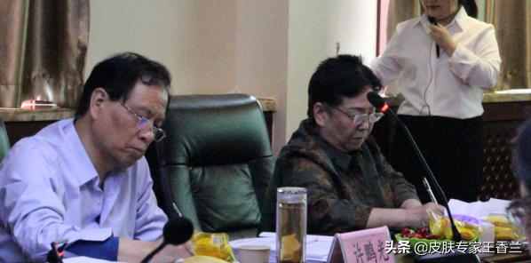 王教授医者仁心,王教授专注祛斑