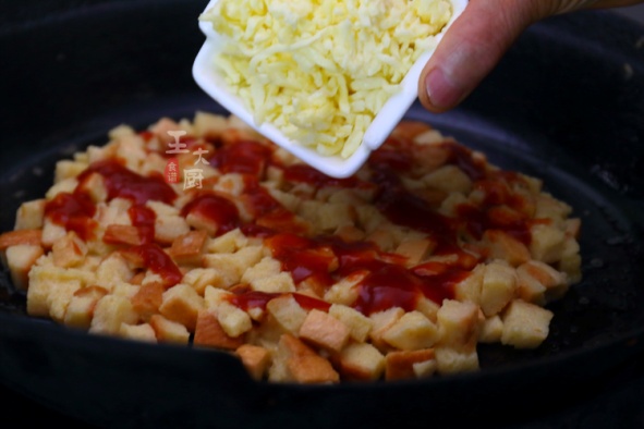 这才是做披萨的正确方法,原来披萨还有这么多种做法