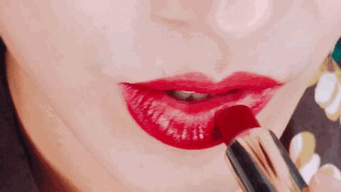 涂口红时的小尴尬,涂口红时易犯的小错误