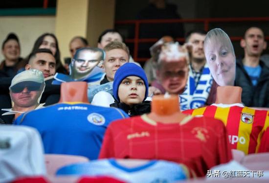 「肯尼侃球专栏」疫情下的球场看台，*气娃充**娃出没