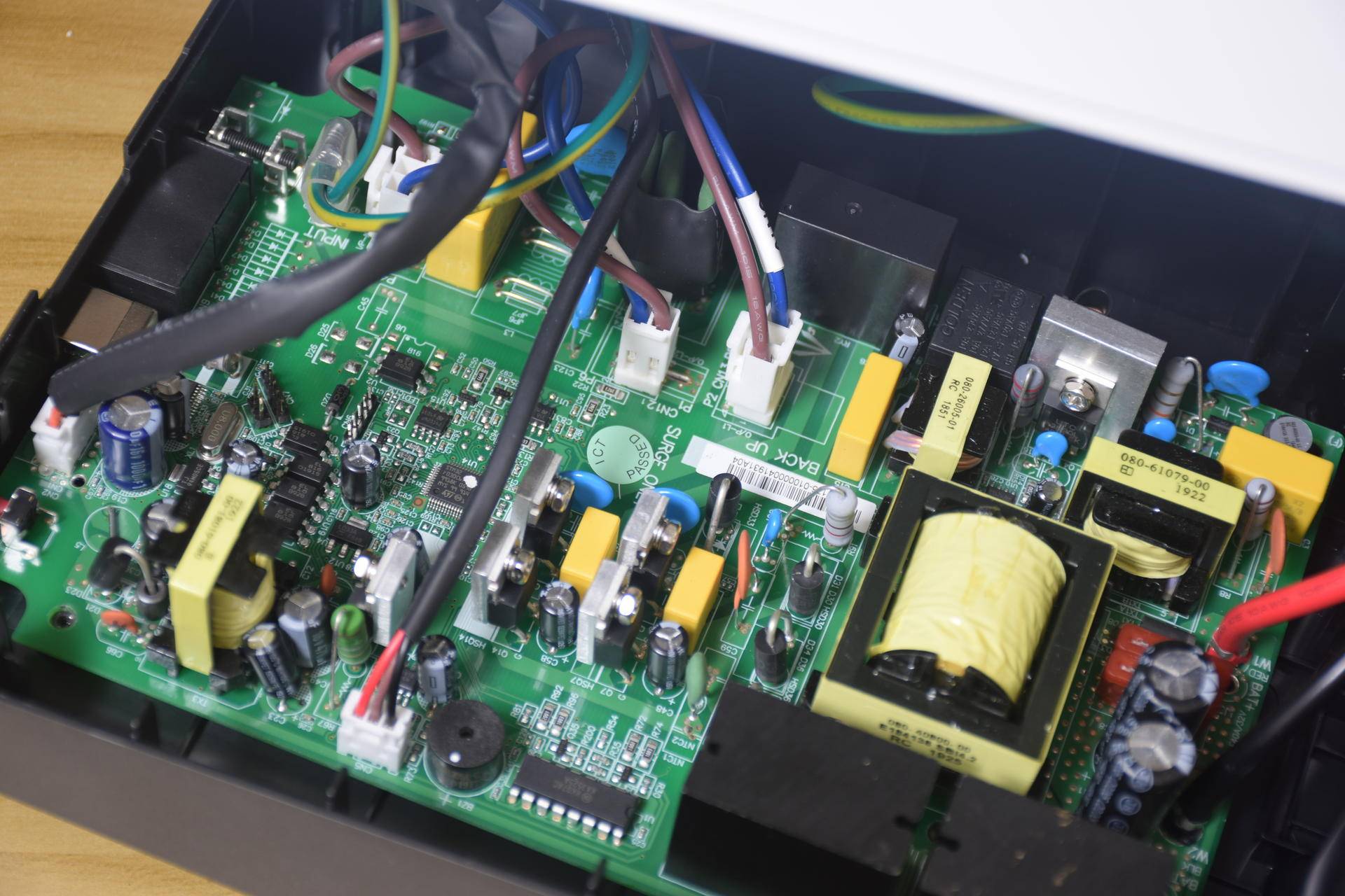 给硬盘和数据多一份保险，山特TG-BOXUPS不间断电源体验