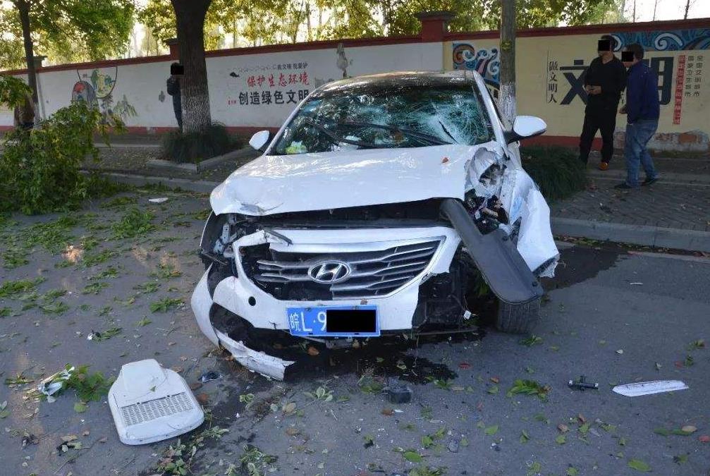 提车就出车祸预示什么,车尾撞成怎么样才是重大事故车呢