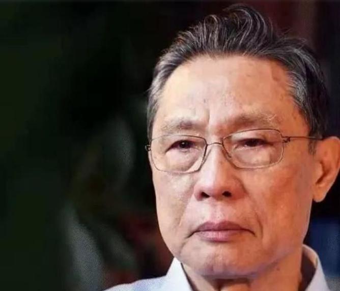 公交站自助口罩售卖机,口罩自助售卖机免费投放