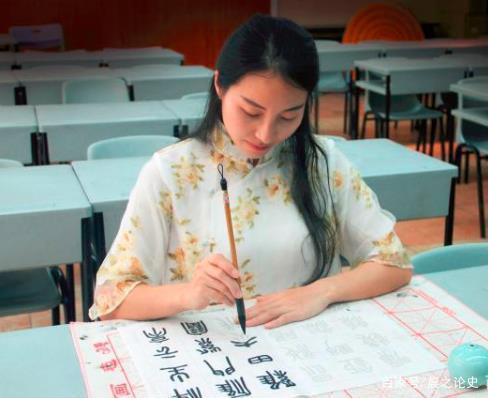 写字如何掌握笔尖与纸面的力度,如何执笔写字才能又快又稳