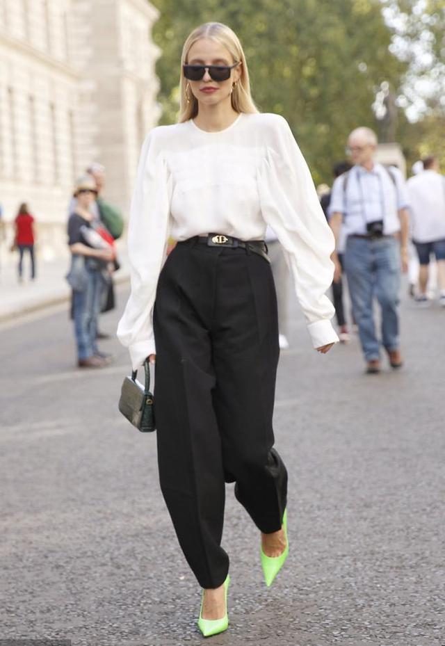 上衣设计感小众夏季薄款雪纺,夏天上衣短袖雪纺不粘身