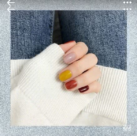 今年最流行的美甲颜色款式显白,什么色系显手白单色美甲款式图片