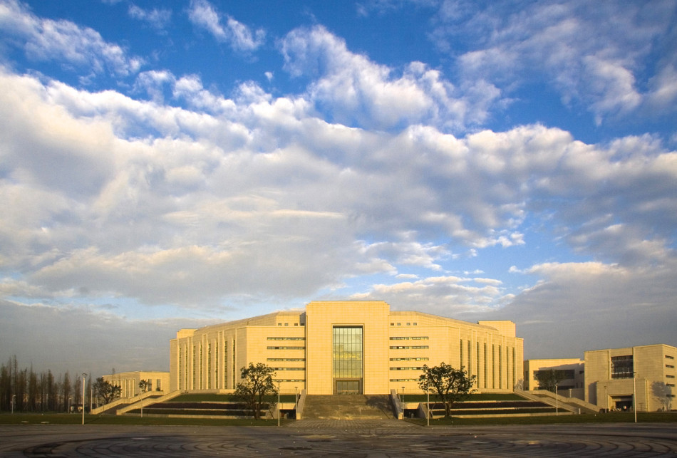 今年电子科技大学考多少分能录取,多少分能录取电子科技大学