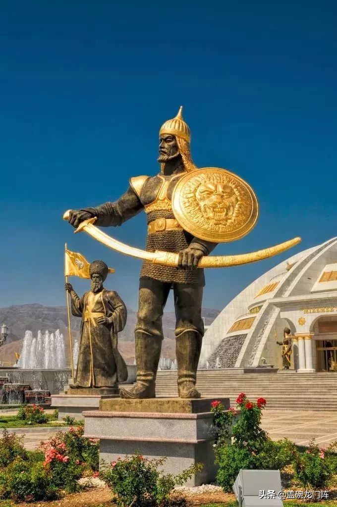 *疆新**往西，这片神奇的处女地，去一次相当环游大半个世界！