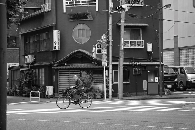 岛上微光－用一年穿过日本的冬与夏