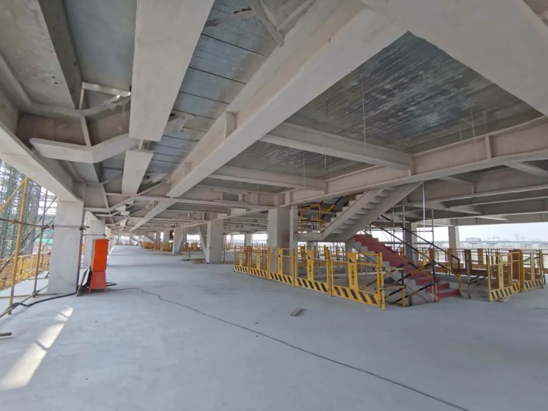 浦东白玉碗足球场,上海首座专业足球场