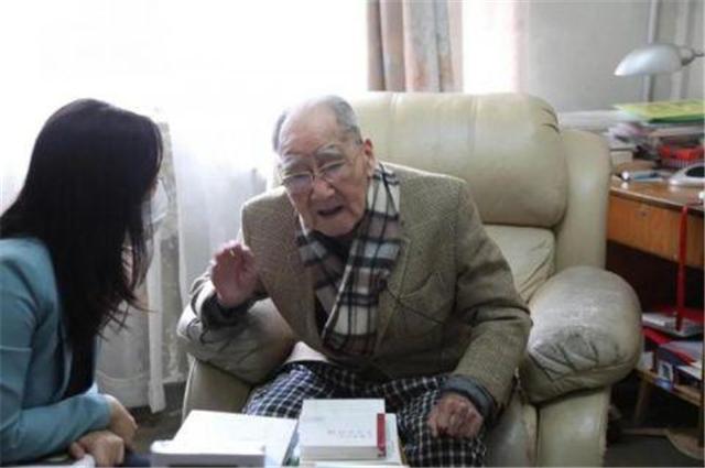 翻译界泰斗许渊冲辞世原因,翻译界泰斗许渊冲提词