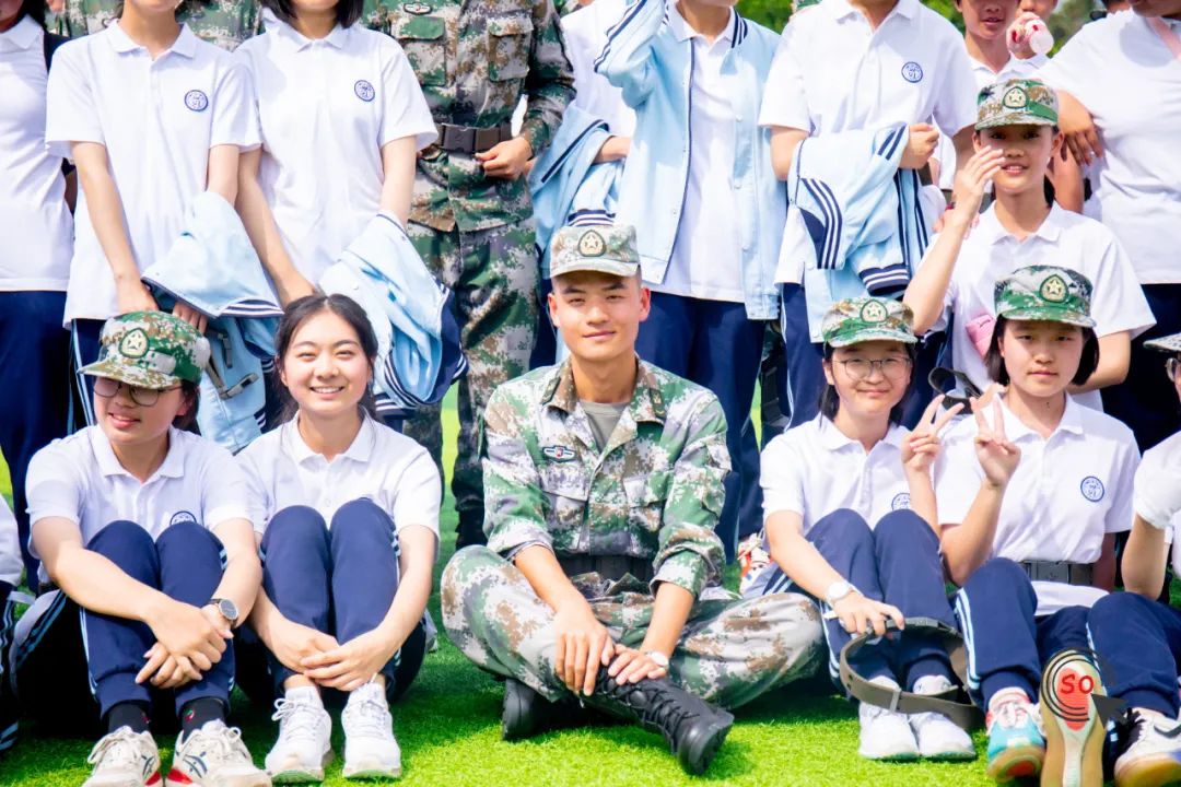 闈掓槬椋炴壃鍐涜,闈掓槬鏃犵晱鎵竼璧疯埅鍐涜鍦嗘弧钀藉箷