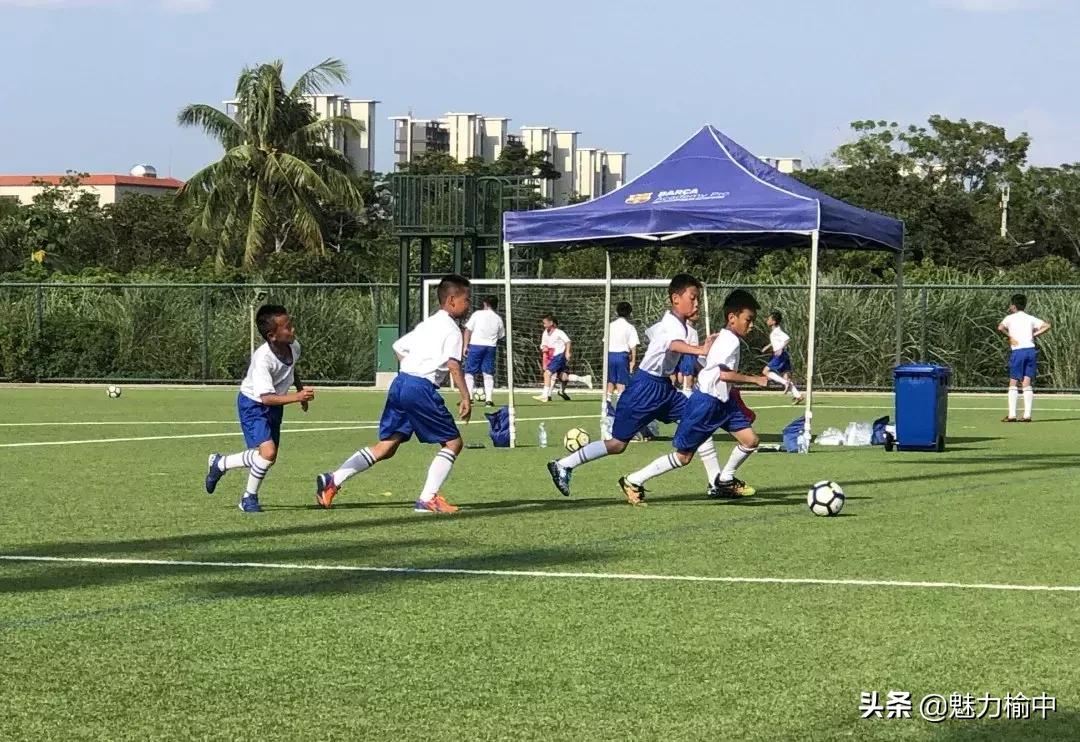 青少年足球夏令营火热报名中,儿童青训足球夏令营