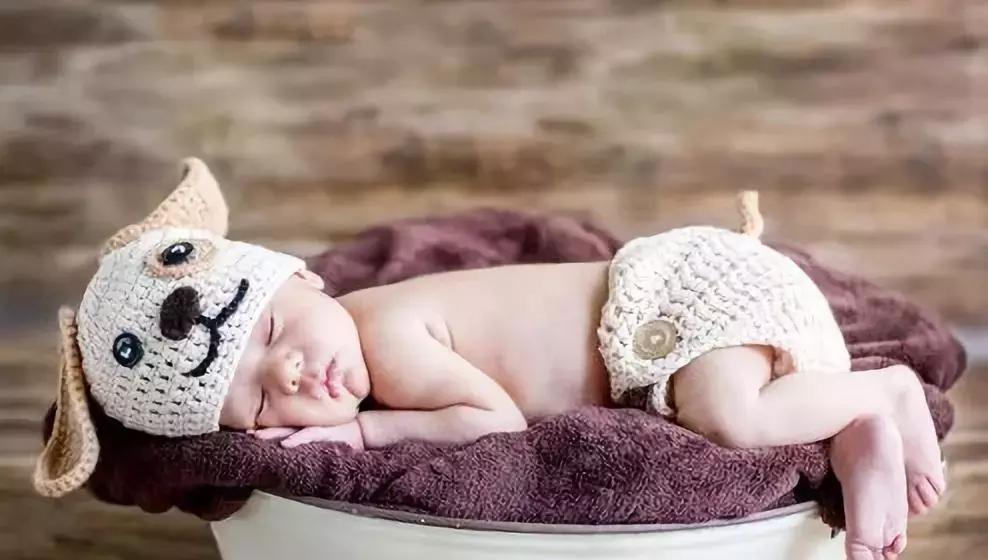 怎么缓解新生儿频繁夜醒,新生儿2个月黄昏闹怎么解决