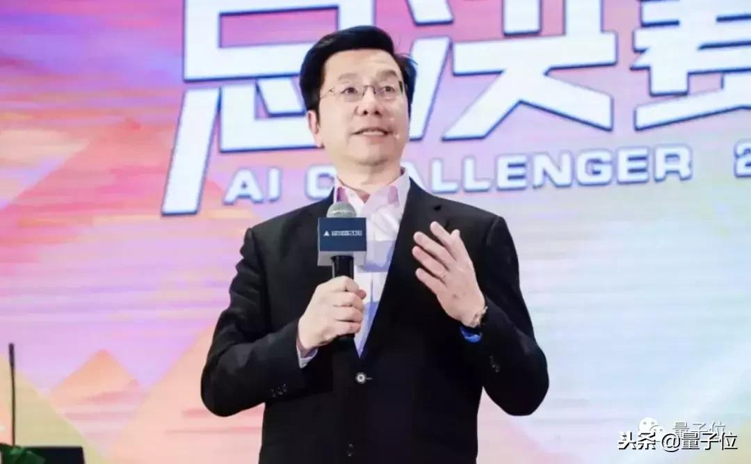 每天只睡4小时、通看所有新论文，AIC获奖选手自述竞赛攻略