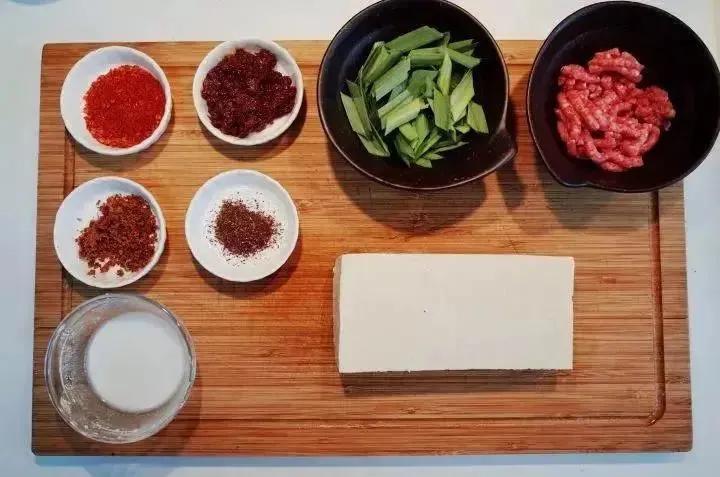 天府旅游美食·舌尖上的非遗|陈麻婆豆腐：寸琼方玉披红彩，火龙生风五内春