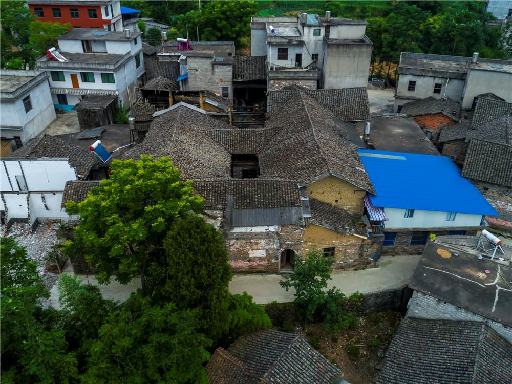 传统村落回头岭村 (中国传统古村落黄岭村)