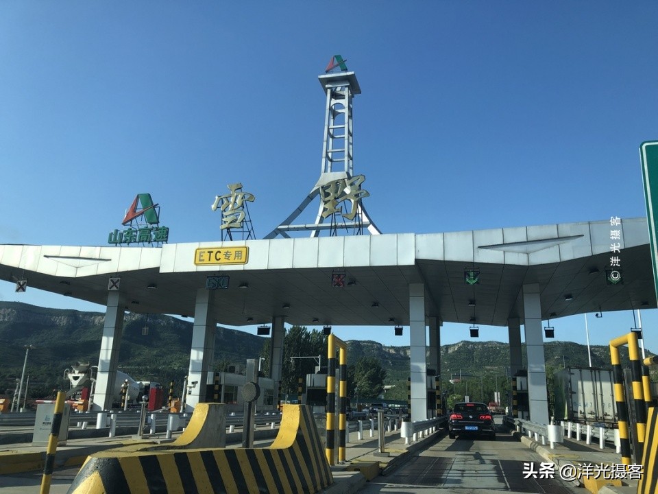 打卡在4000米高空,风靡世界的高空跳伞,悄然改变国人的度假方式