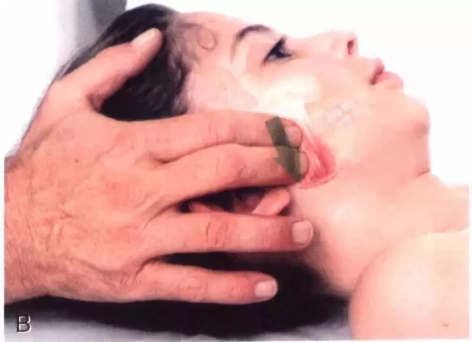 每日一肌大臂疼,牙疼咬肌肿了