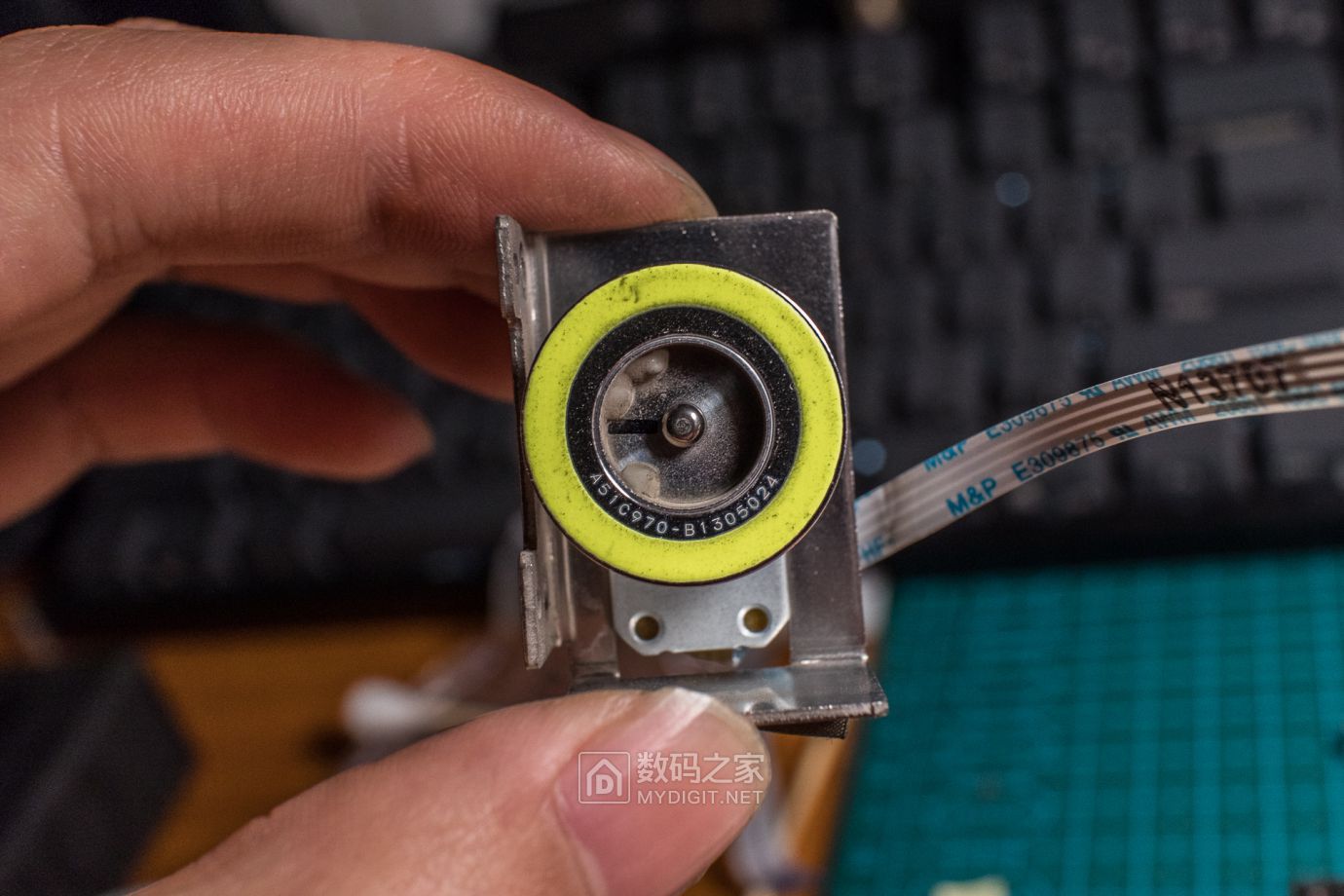 卡西欧CASIO激光+LED短焦投影仪UP50WN拆解,维修偏色全纪实